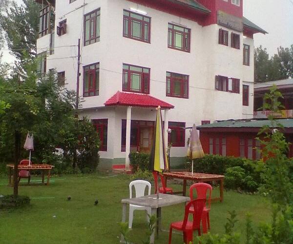 Hotel Raj Palace, Srinagar 3